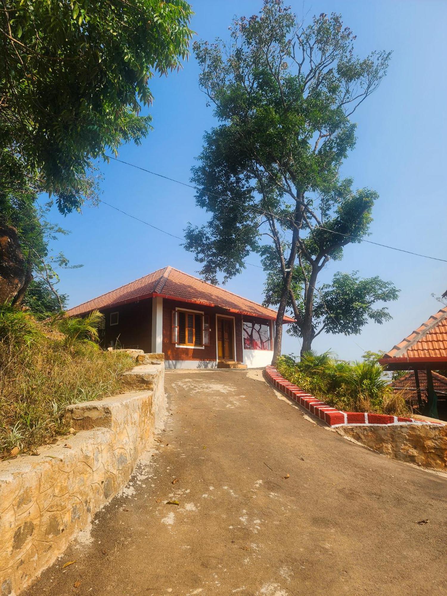 Celestial Heights Homestay Kurchi Esterno foto
