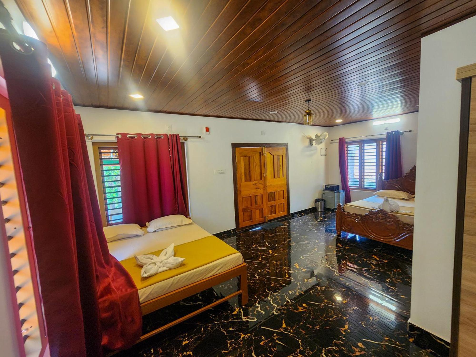 Celestial Heights Homestay Kurchi Esterno foto