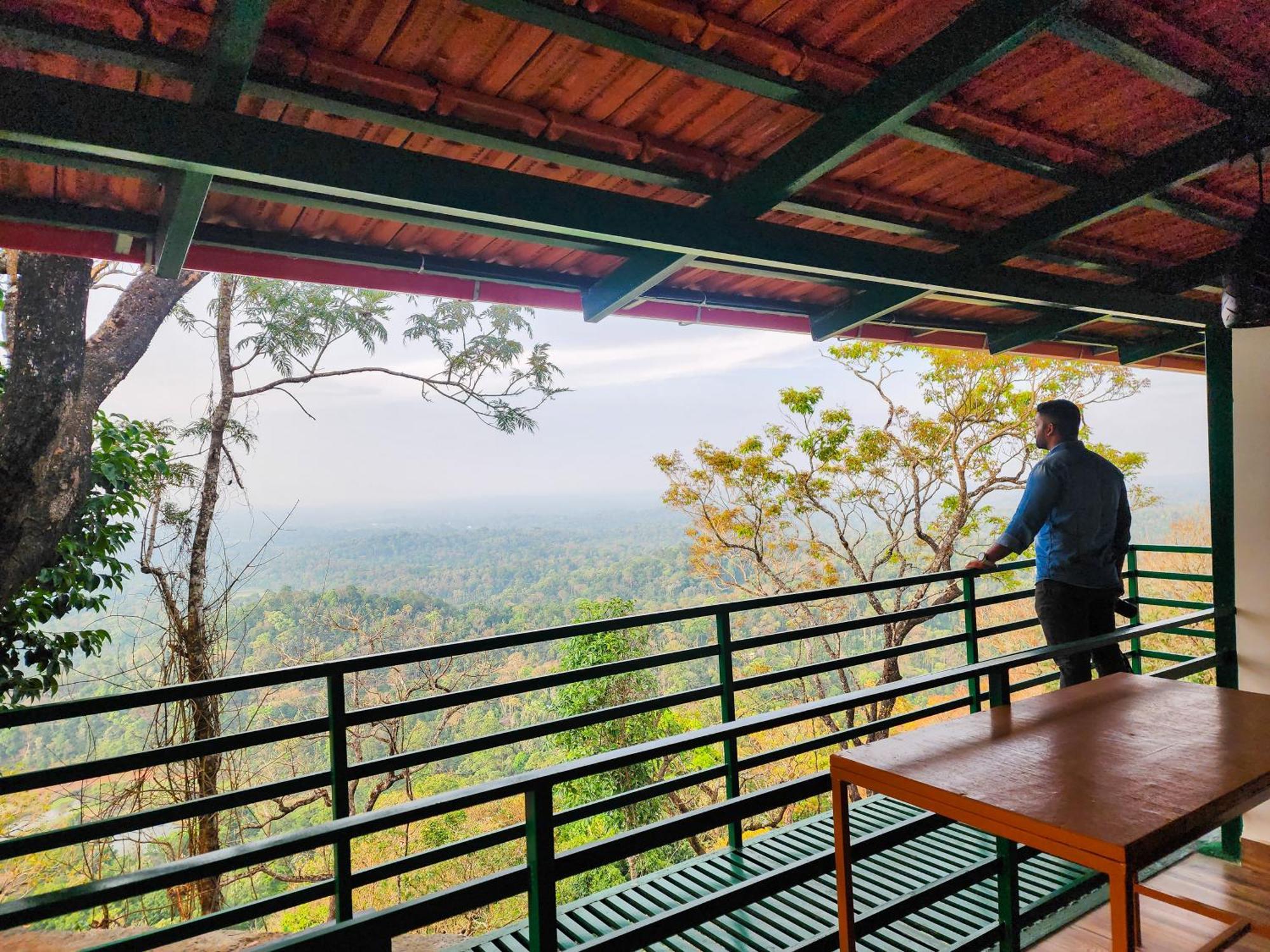 Celestial Heights Homestay Kurchi Esterno foto