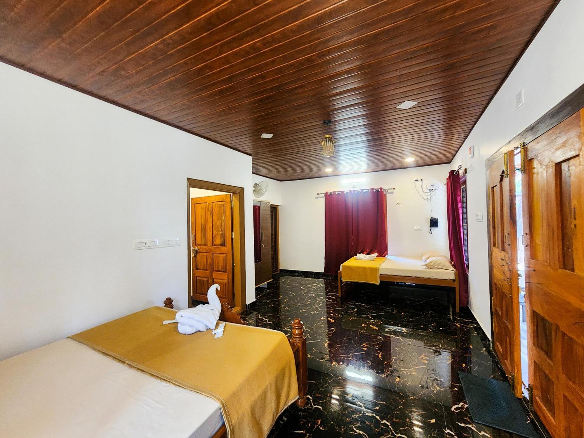 Celestial Heights Homestay Kurchi Esterno foto